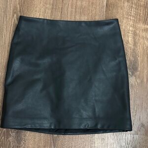 H&M Chic Black Leather Mini Skirt